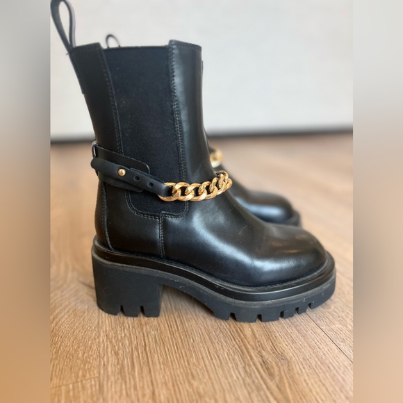 Motorcycle boot with removable gold chain. Size US 6. - Picture 3 of 5